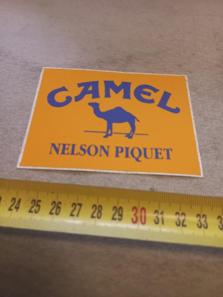 Nelson piquet camel, Ophalen of Verzenden, Zo goed als nieuw