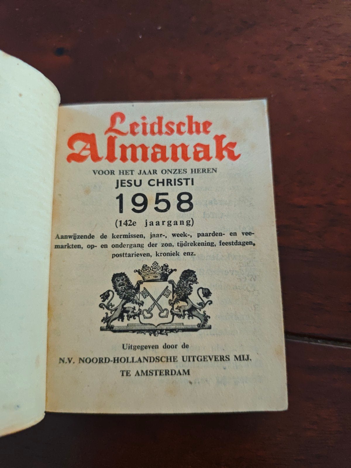 Leidsche Almanak - jaargang 1958 (142e jaargang), Ophalen of Verzenden, Gelezen