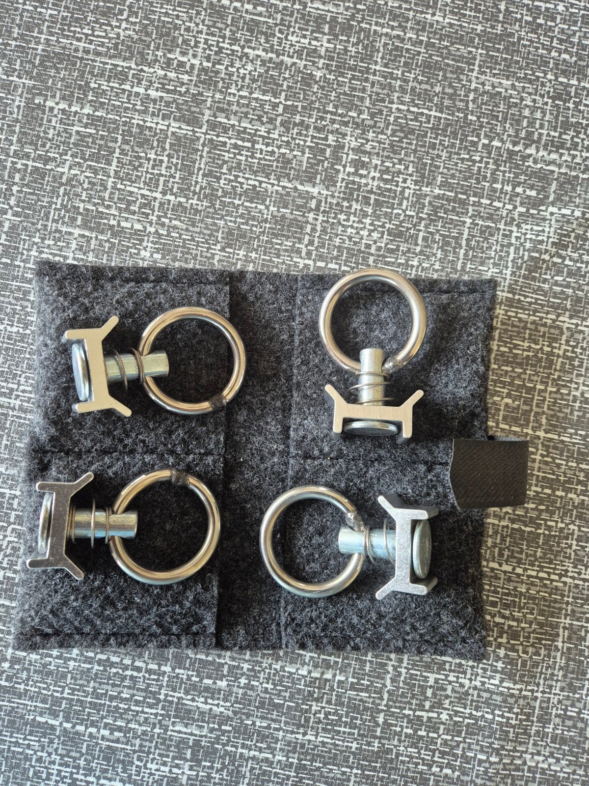 Set van 4 spanogen voor kofferbakrail bevestiging voor saab, Ophalen of Verzenden, Saab