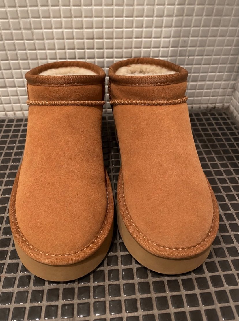 Uggs Classic Ultra Mini Platform Chestnut - Maat 38.5, Ophalen of Verzenden, Zo goed als nieuw, Bruin, Lage of Enkellaarzen