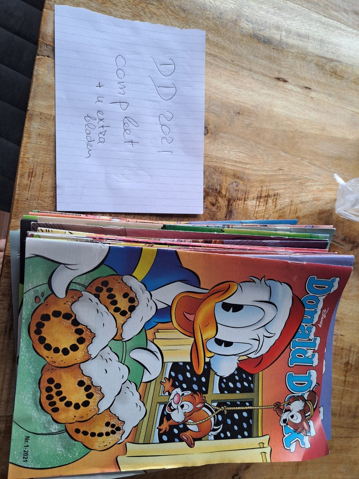 Complete jaargang Donald Duck 2021 + 4 extra bladen, Complete serie of reeks, Ophalen of Verzenden, Zo goed als nieuw