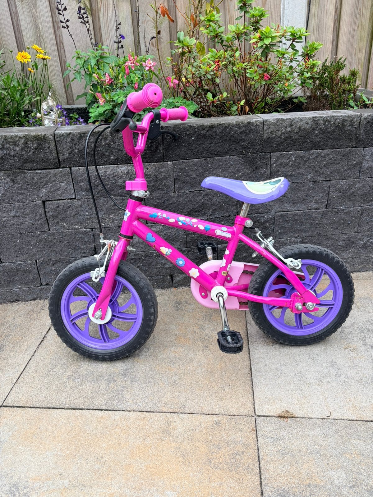 Roze 12 inch kinderfiets Minnie Mouse, Ophalen, Gebruikt, Velgrem, Minder dan 16 inch