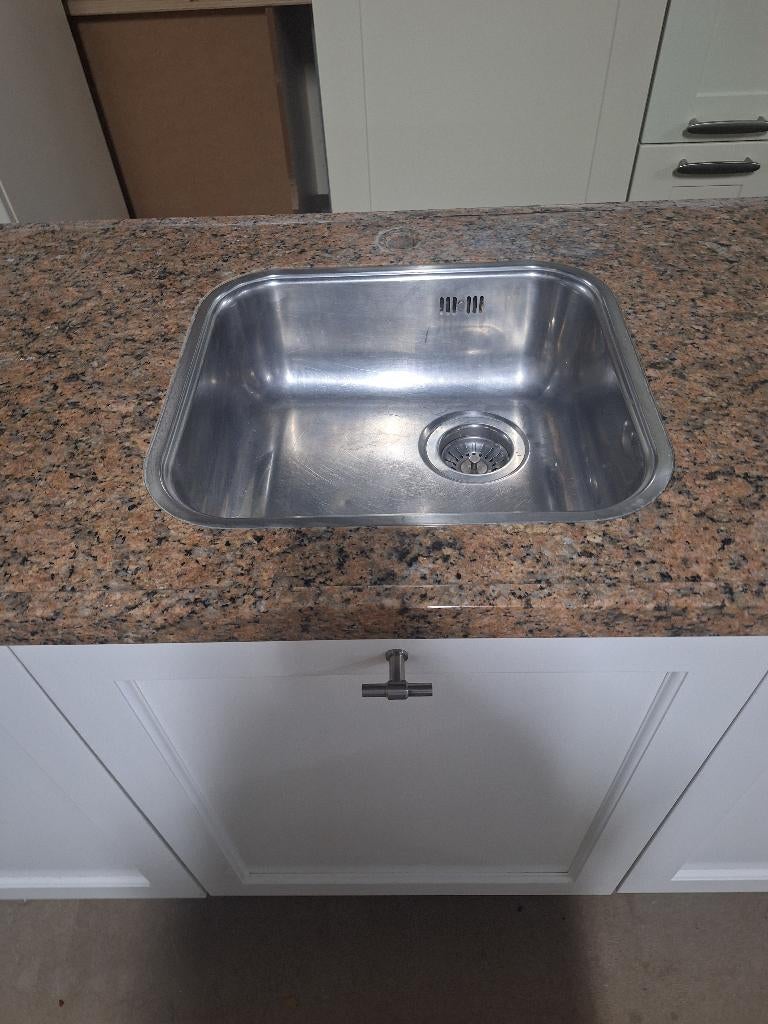 Keuken Compleet met APP 120Keukens op voorraad Nr. 2936, Ophalen of Verzenden, Zo goed als nieuw, Hoekkeuken, Met kookeiland