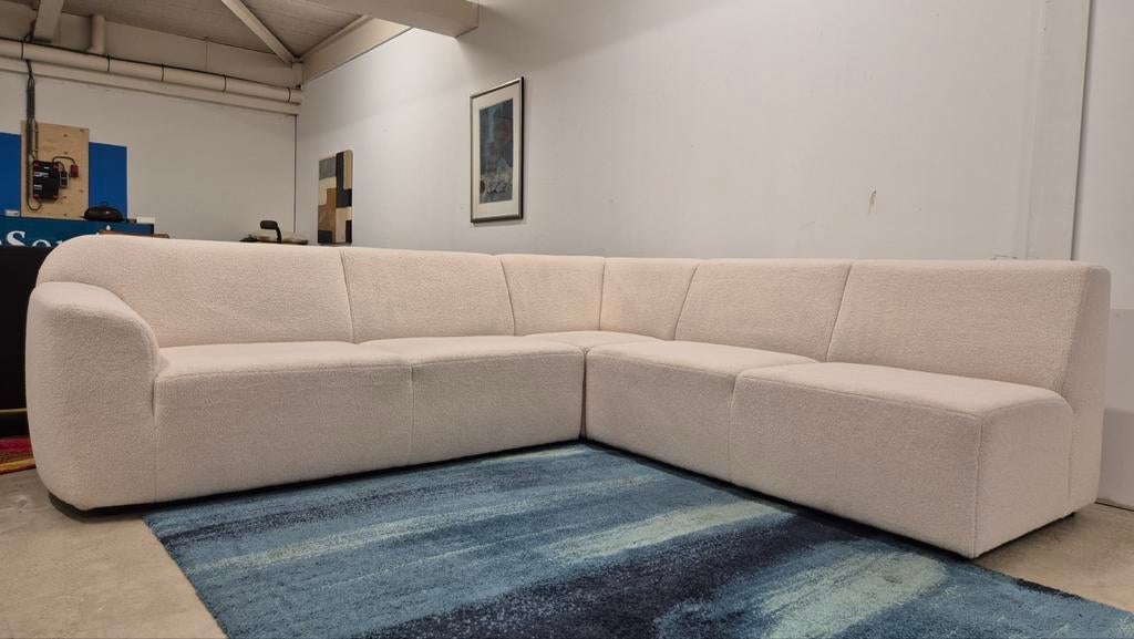 Ivoor witte zachte teddy stoffen organische design hoekbank, Hoekbank, Ophalen of Verzenden, Zo goed als nieuw, Vierpersoons of meer
