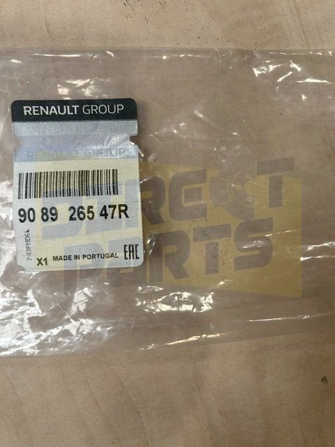 Foto 3 van Renault Captur (4/13-12/19) Kofferembleem CAPTUR Origineel!