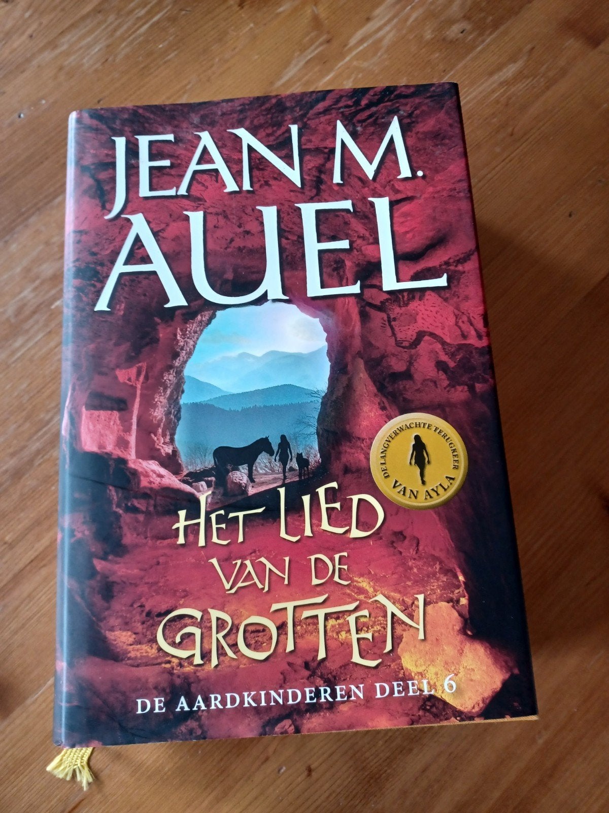 Het Lied van de Grotten - De Aardkinderen Deel 6 - Gebonden, Ophalen of Verzenden, Zo goed als nieuw, Jean M. Auel