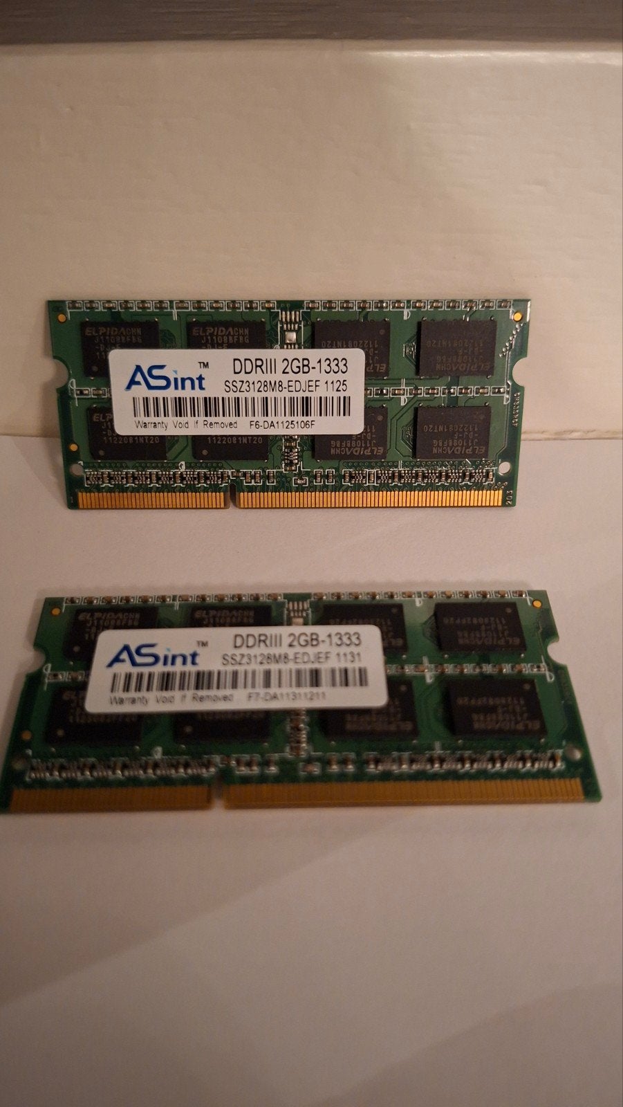 2x ASint 2GB DDR3 laptop geheugen, Gebruikt, DDR3, Ophalen of Verzenden, Laptop