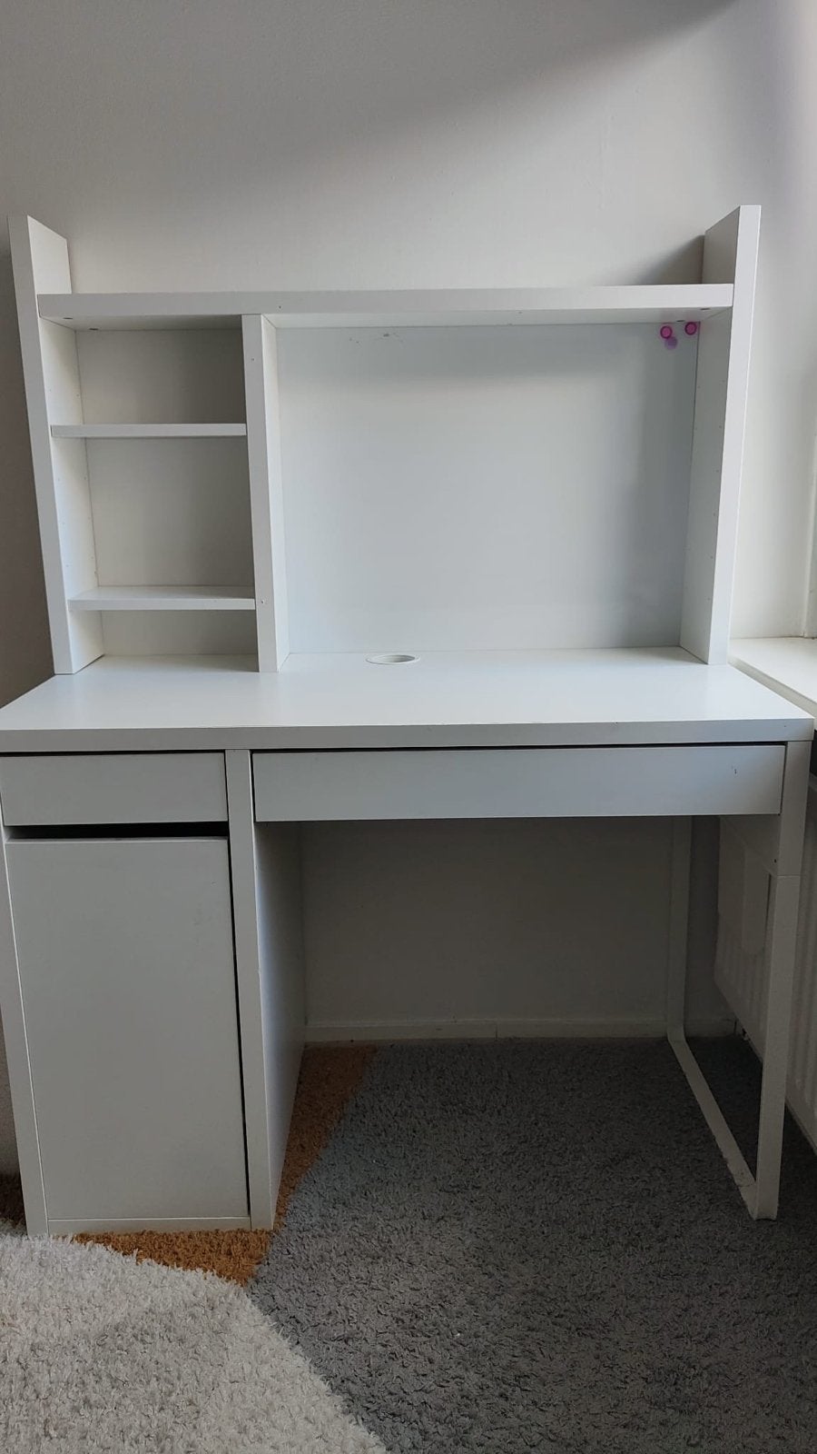 IKEA Micke bureau met opzetstuk - Wit, Ophalen, Met lades, Spaanplaat of MDF, Zo goed als nieuw