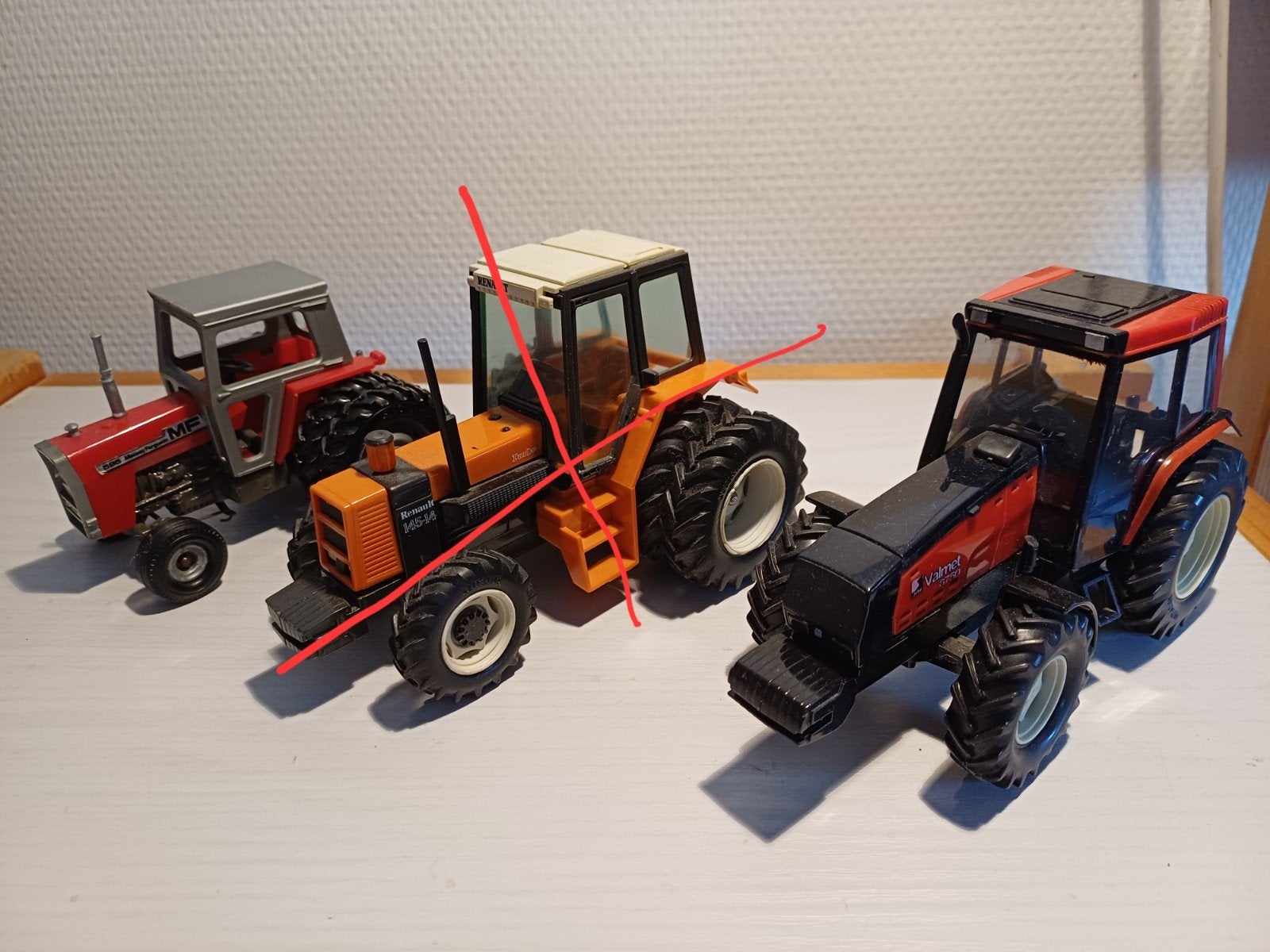 Britains trekkers 2 x, Hobby en Vrije tijd, Modelauto's | 1:32, Ophalen of Verzenden, Tractor of Landbouw, Britains