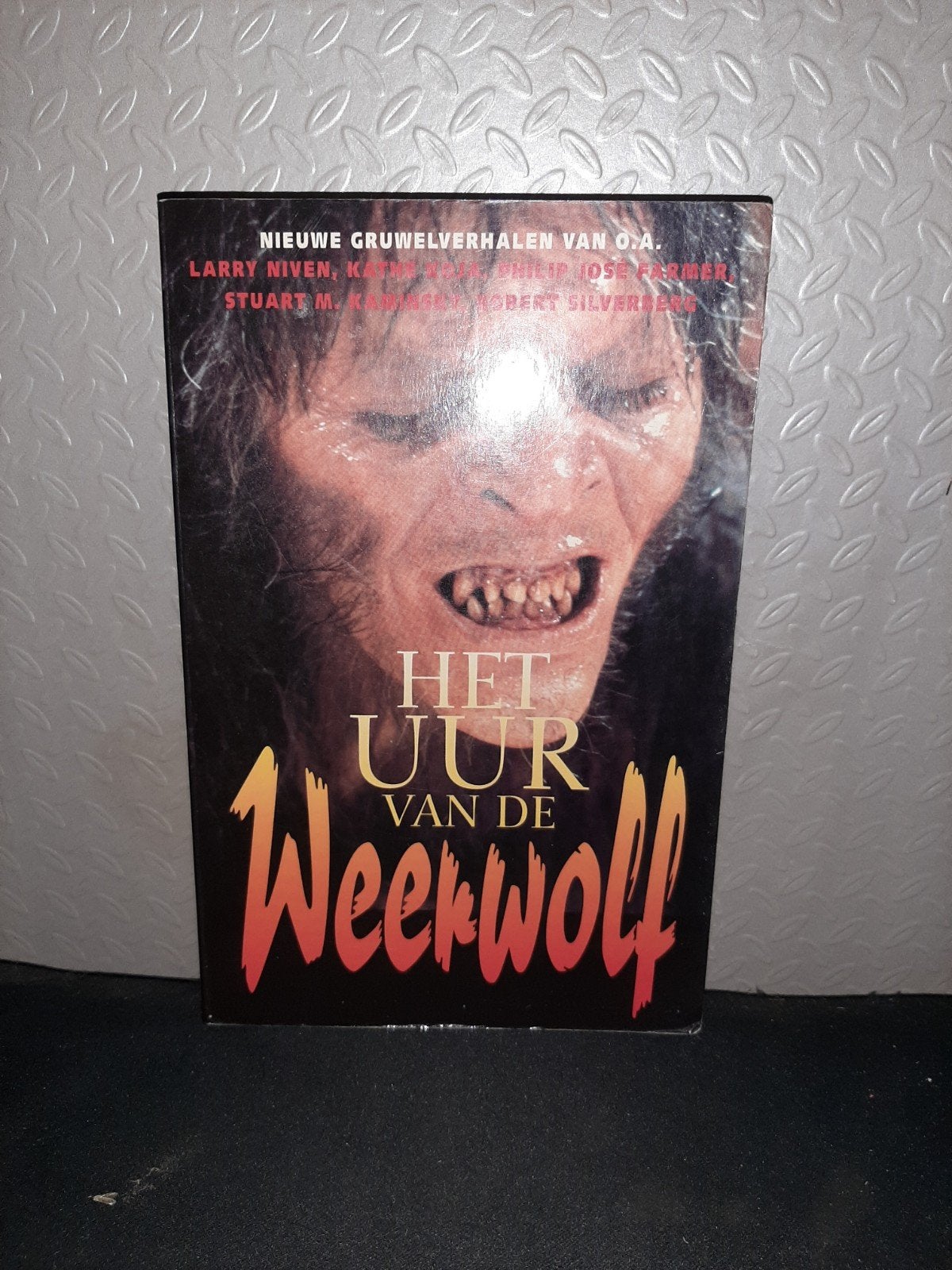 Het Uur van de Weerwolf - Nieuwe Gruwelverhalen, Ophalen of Verzenden, Gelezen, Diverse Auteurs