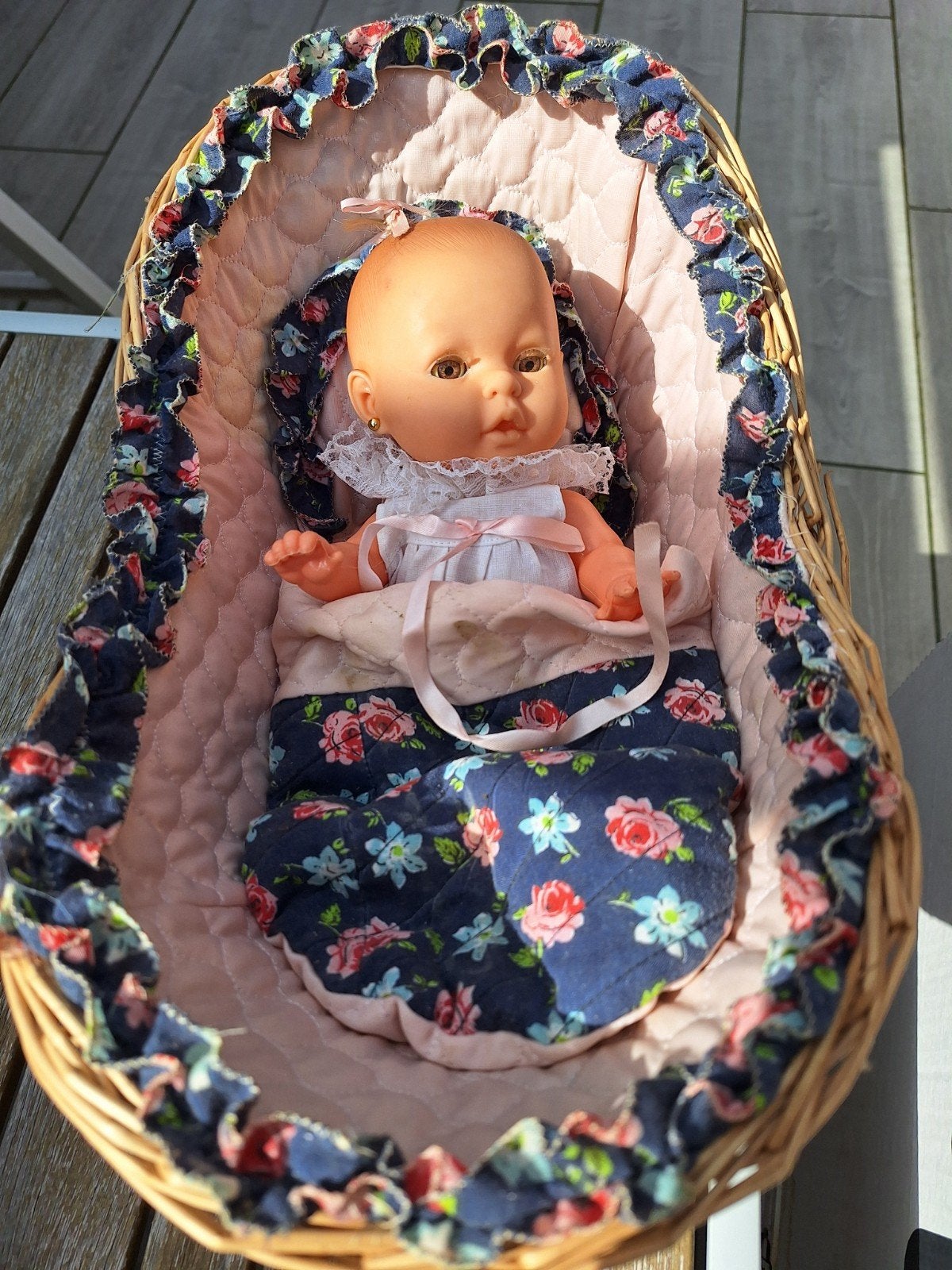 Pop in rieten mand - bedje, Ophalen of Verzenden, Zo goed als nieuw, Babypop