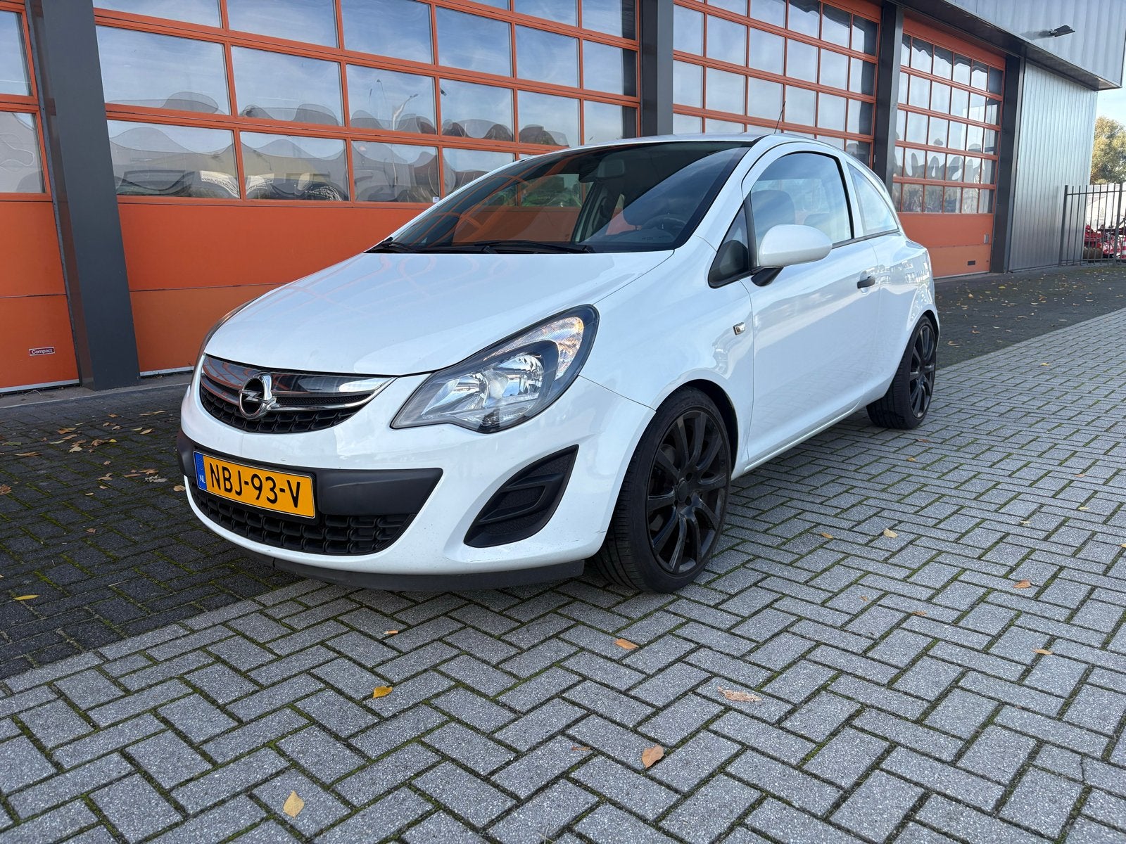 Opel corsa 2014 lange apk 2028 airco zeer zuinig, Voorwielaandrijving, Stof, Bedrijf, Handgeschakeld