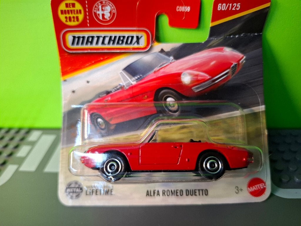 Matchbox 60 - 1967 Alfa Romeo Duetto [rood] 1/60 MIB, Ophalen of Verzenden, Nieuw, Auto