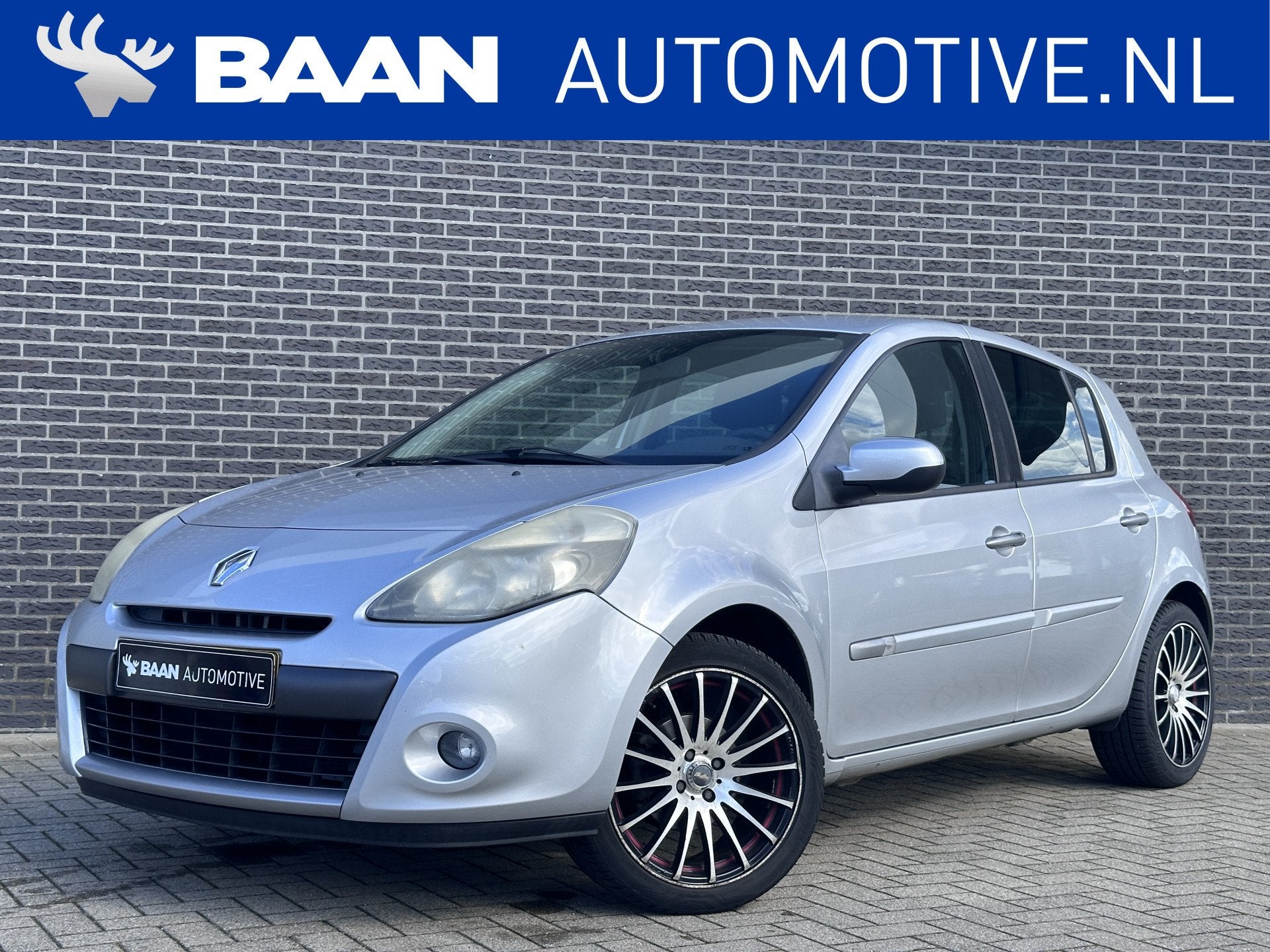 Renault Clio 1.2 Collection (bj 2010), Voorwielaandrijving, Gebruikt, 4 cilinders, Origineel Nederlands