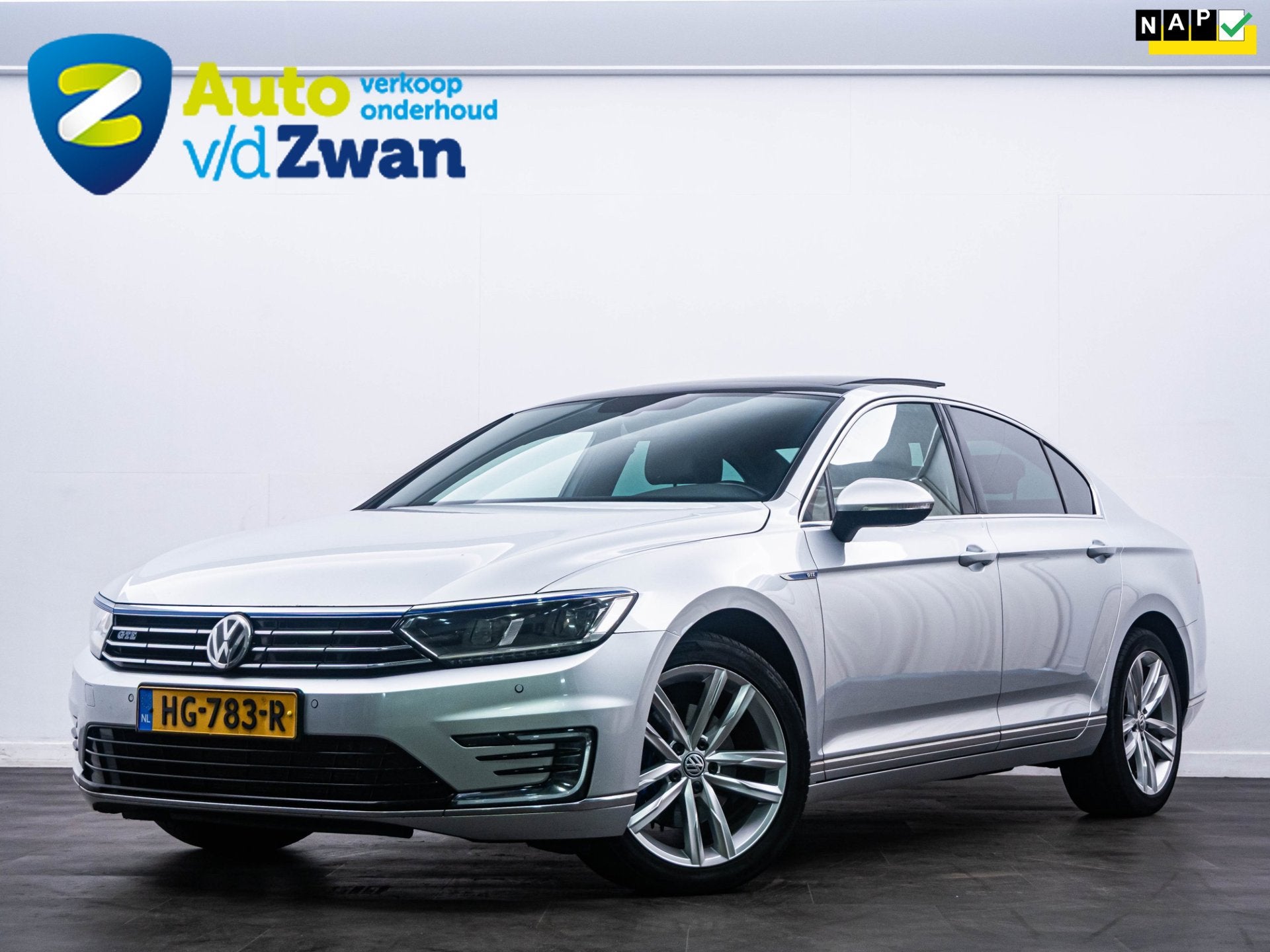 Volkswagen Passat 1.4 TSI GTE Highline|Pano|Alcantara|Camera, Gebruikt, 1622 kg, Grijs, Hybride Elektrisch/Benzine