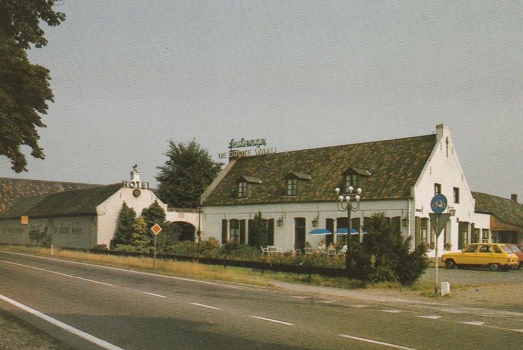 WELL Auberge De Grote Waay met Renault 6, Verzamelen, Verzenden, 1980 tot heden, Ongelopen, Limburg