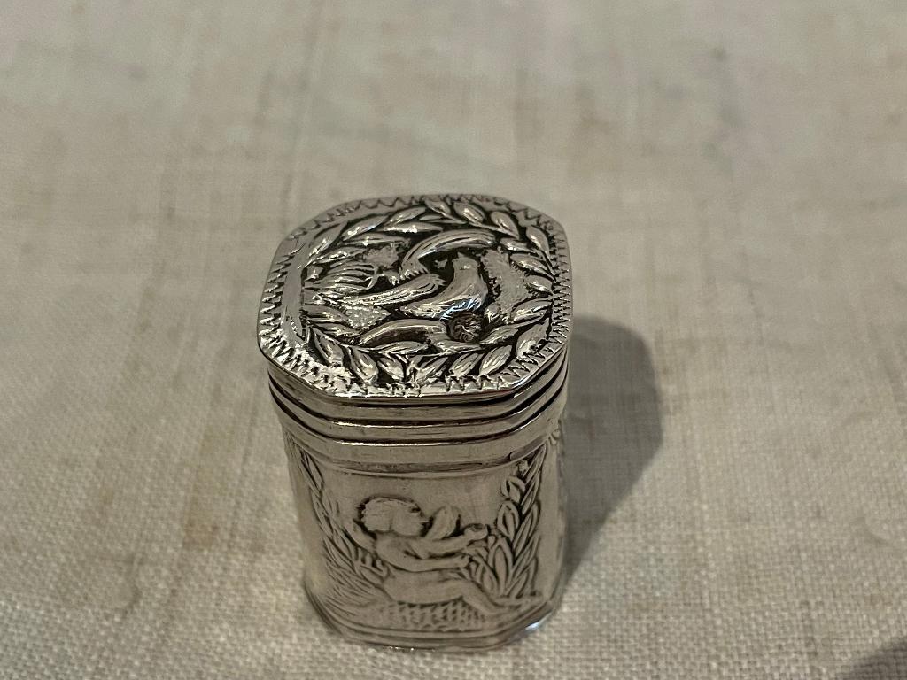 antiek lodereindoosje vogels putti, Antiek en Kunst, Antiek | Goud en Zilver, Ophalen of Verzenden, Zilver
