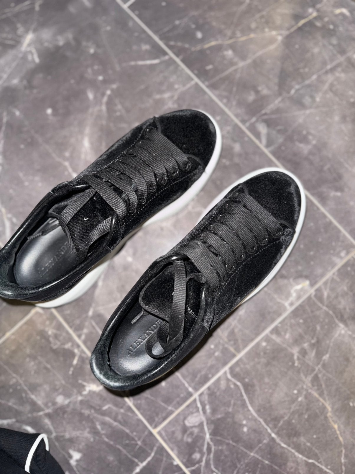 Sneakers, Zwart, Ophalen of Verzenden, Sneakers of Gympen, Gedragen