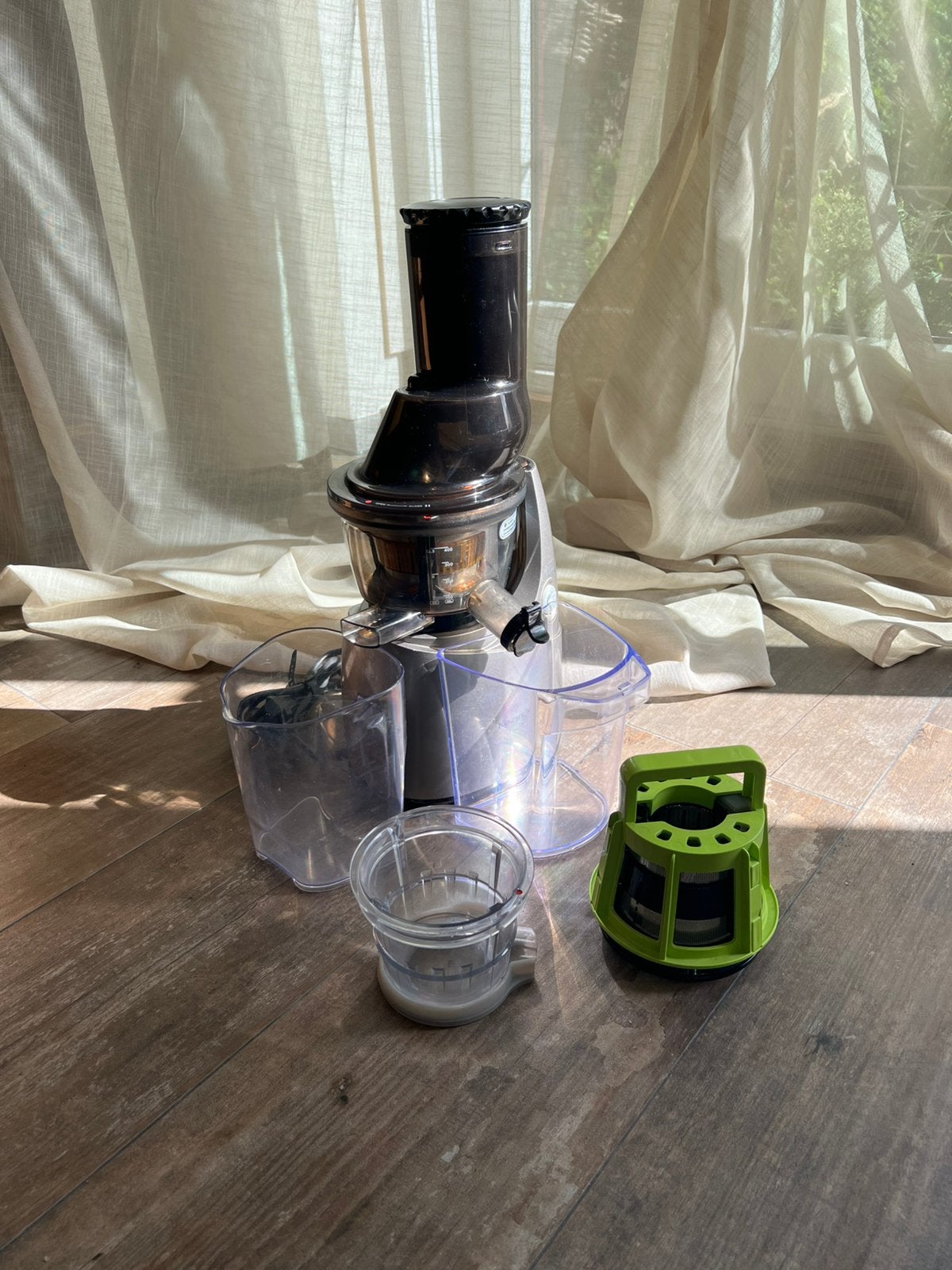 Slowjuicer sapcentrifuge van Kuvings, Huis en Inrichting, Ophalen, Overige typen, Zilver, Zo goed als nieuw