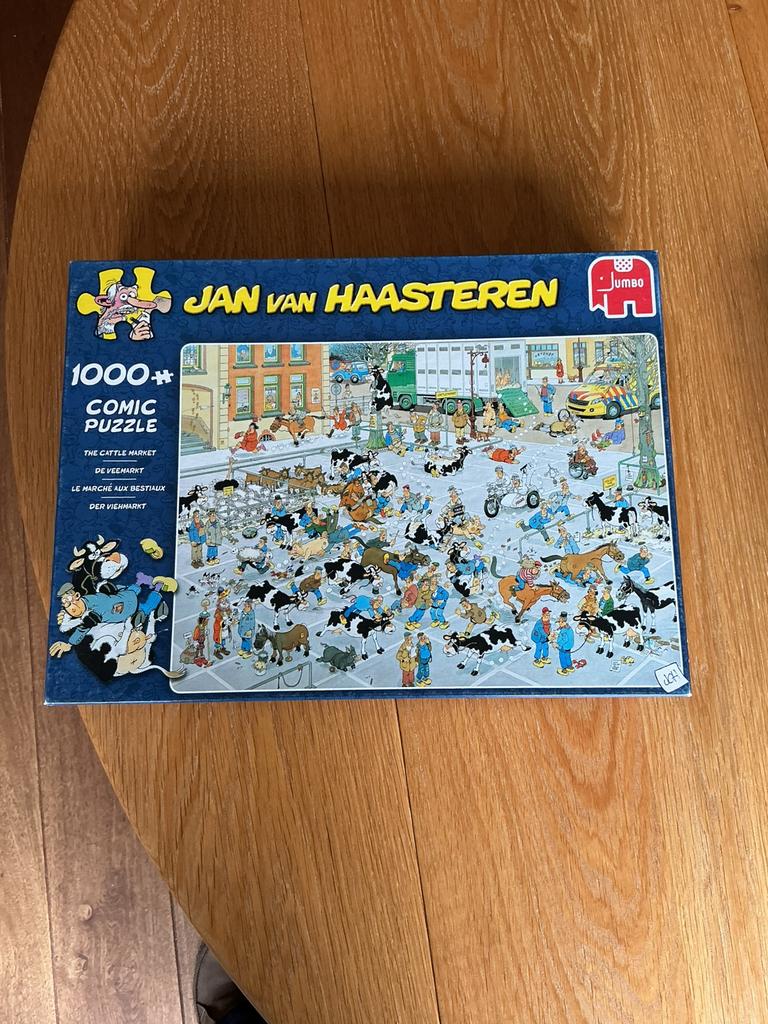 Jan van Haasteren puzzel: de Veemarkt, 1000 stukjes., Ophalen of Verzenden, Zo goed als nieuw