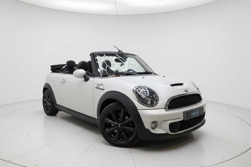 Mini Cabrio 1.6 Cooper S AUTOMAAT PDC LEER NAVI STOELVERW, Euro 5, 15 km/l, Gebruikt, Zwart