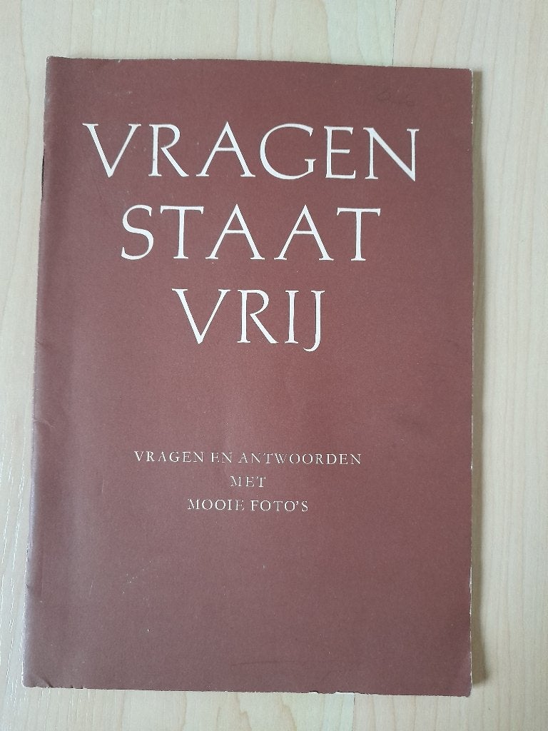 VRAGEN STAAT VRIJ Vragen en antwoorden met mooie foto's, Ophalen of Verzenden, Gelezen