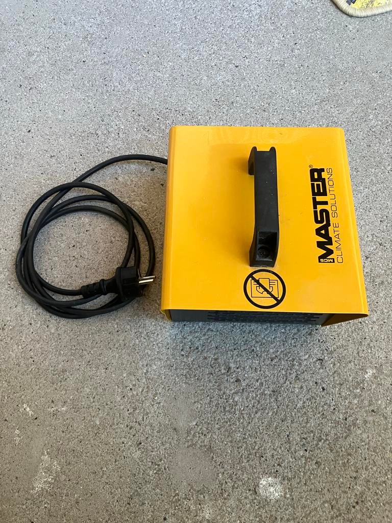 Master Elektrische Heater B2PTC - 1-2 KW - 97 m³/h, Doe-het-zelf en Verbouw, Ophalen, Zo goed als nieuw