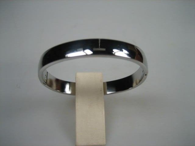 Moderne Italiaanse zilverkleurige slavenarmband nieuw, Sieraden, Tassen en Uiterlijk, Armbanden, Verzenden, Nieuw, Zilver, Staal