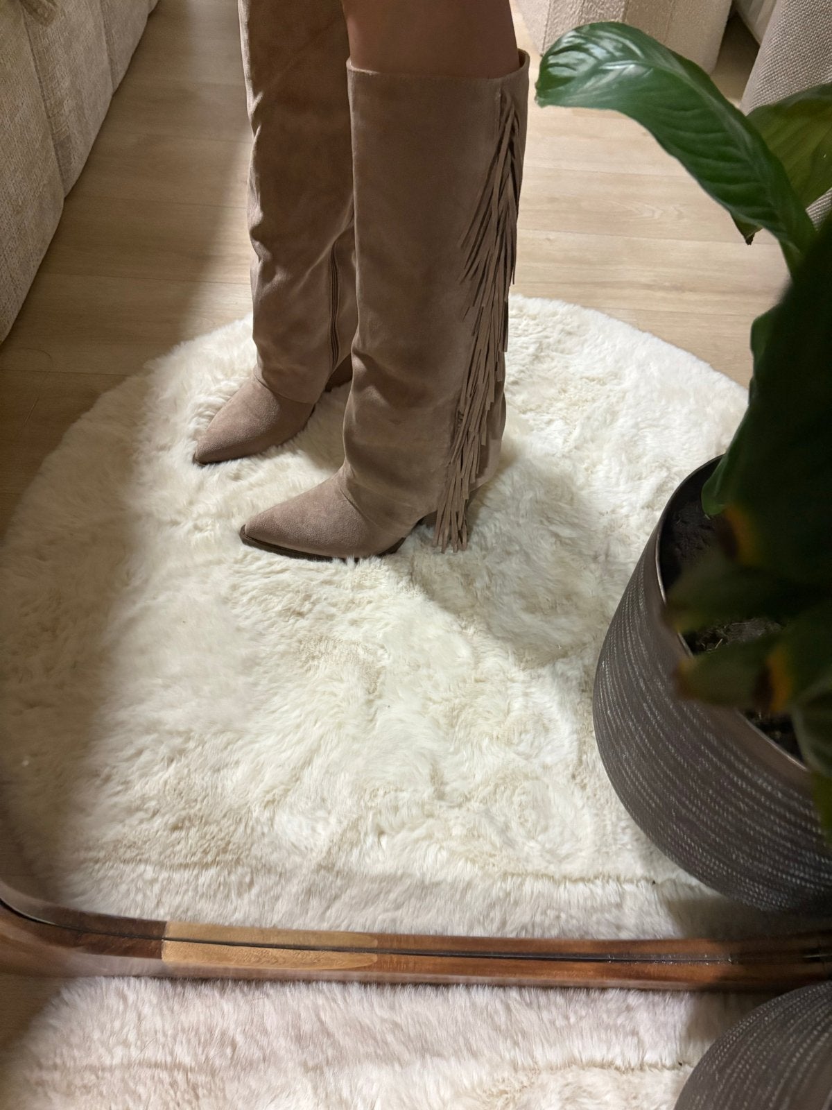 Zo goed als nieuwe laarzen met franjes - Maat 39, Kleding | Dames, Schoenen, Ophalen of Verzenden, Zo goed als nieuw, Beige, Hoge laarzen