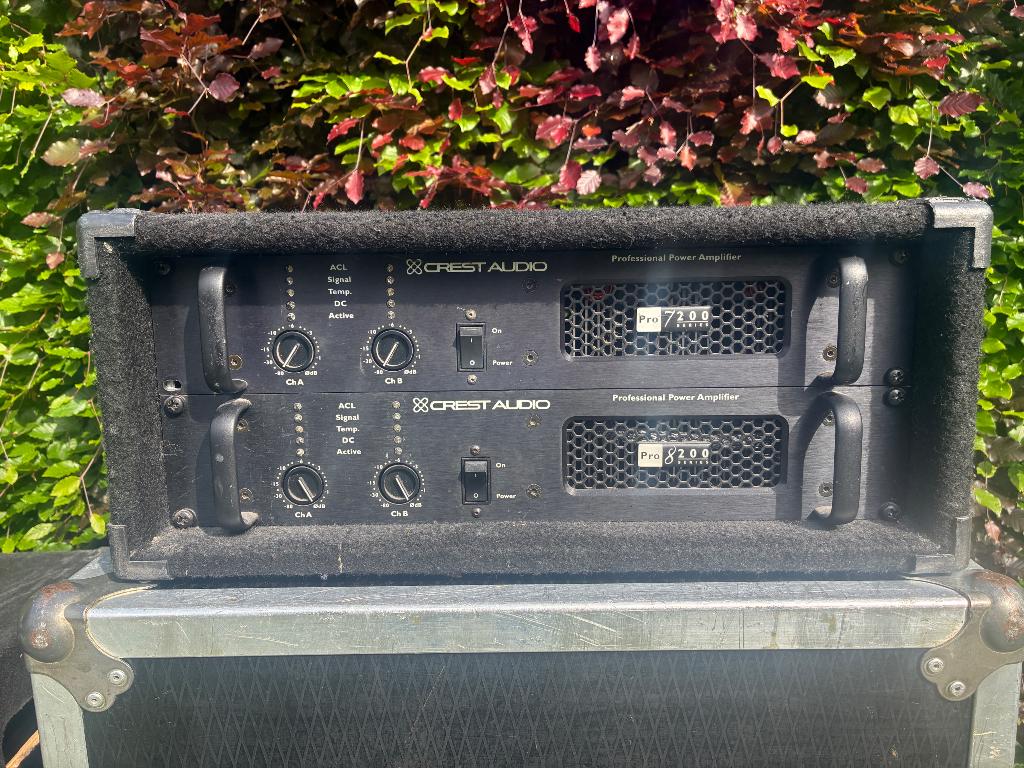 Crest Pro 8200, Ophalen of Verzenden, Zo goed als nieuw, 120 watt of meer, Overige merken
