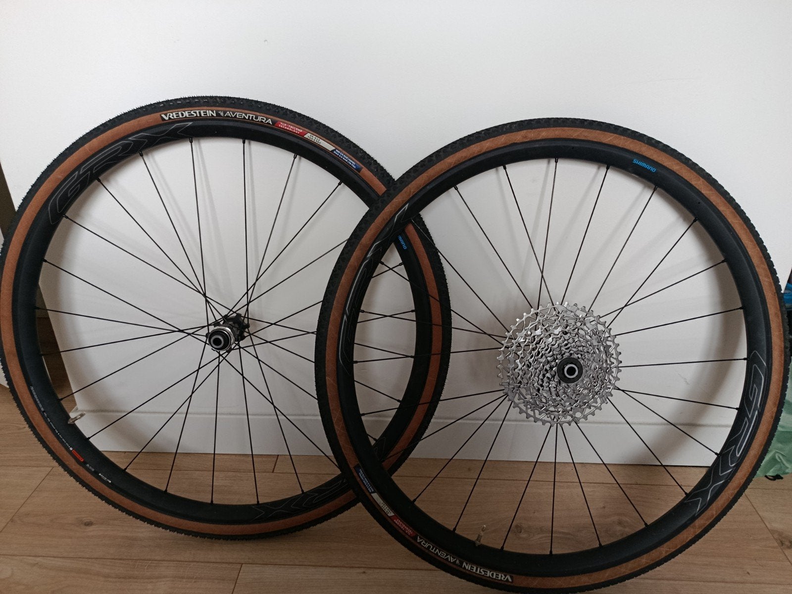 Shimano GRX wielen met Vredestein Aventura banden en cassett, Zo goed als nieuw, Gravelbike, Shimano GRX, Aluminium