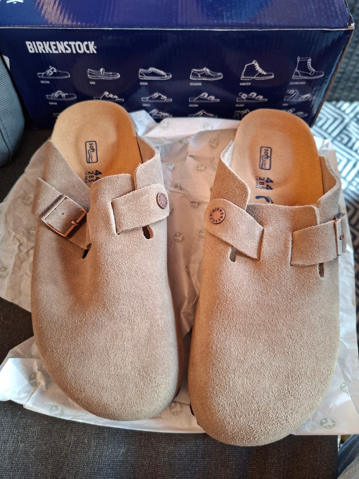 Nieuwe Birkenstock Boston Beige Maat 44, Ophalen of Verzenden, Nieuw, Slippers