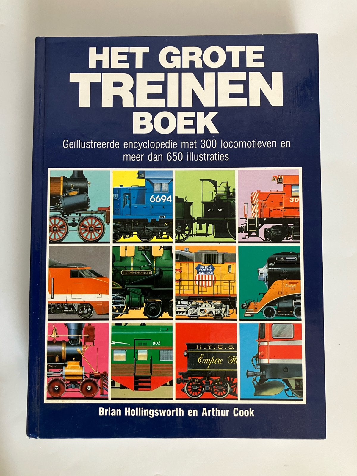 Hollingsworth & Cook | Het grote treinenboek, Ophalen of Verzenden, Zo goed als nieuw, Trein