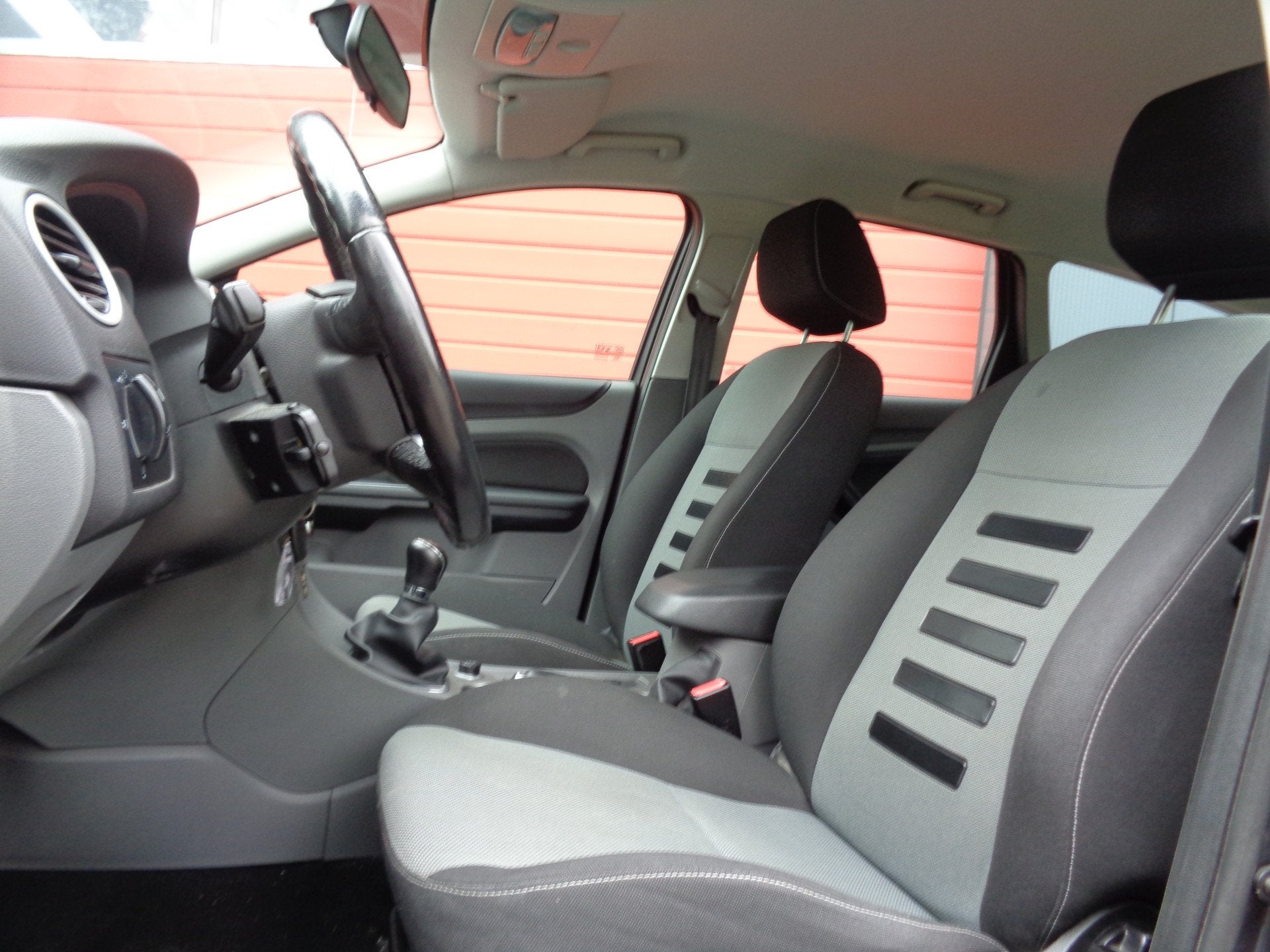 Ford FOCUS Wagon 1.6 Comfort 101PK Airco Cruise LMV Trekhaak, Auto's, Gebruikt, 635 kg, Origineel Nederlands, Handgeschakeld