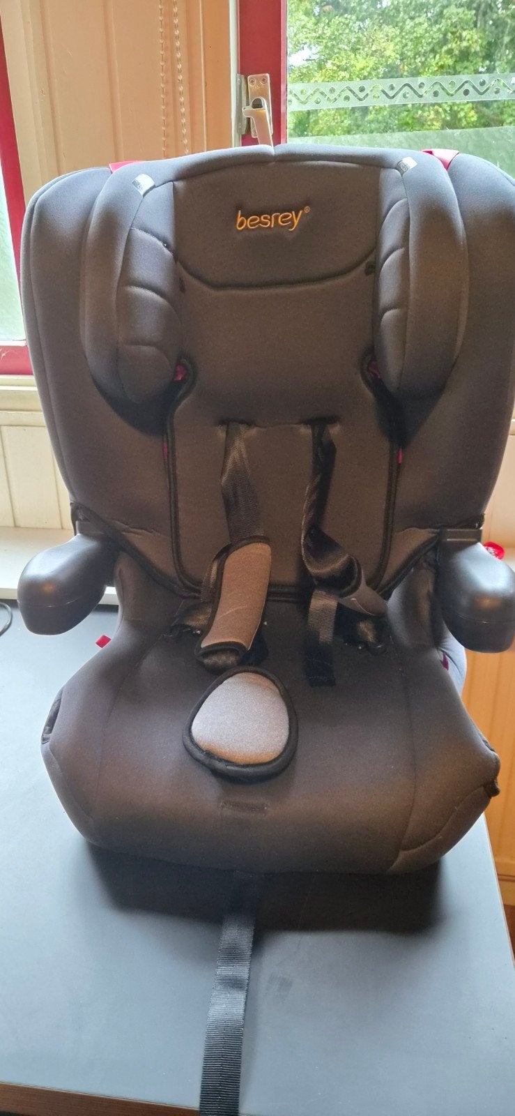 Besrey Kinderzitje 9-36kg met Isofix en Autogordel, Autogordel of Isofix, Gebruikt, 9 t/m 36 kg, Ophalen