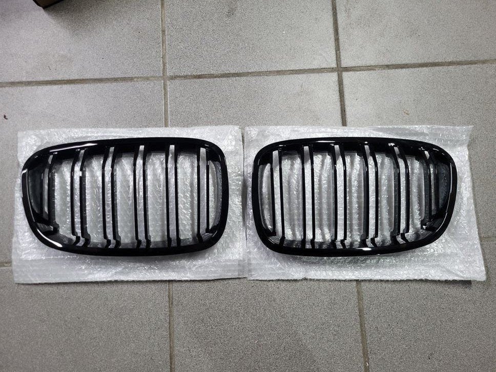 NIEUW! Zwarte Grille Nieren BMW 1 Serie F20 - Sportieve Look, Voor, Nieuw, Ophalen of Verzenden, Bumper