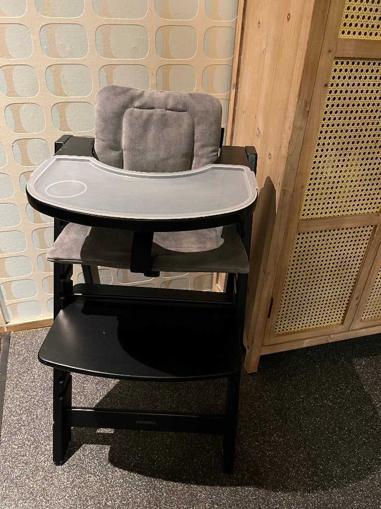 kidsmill kinderstoel zwart compleet met babyset, Ophalen, Gebruikt, Meegroeistoel