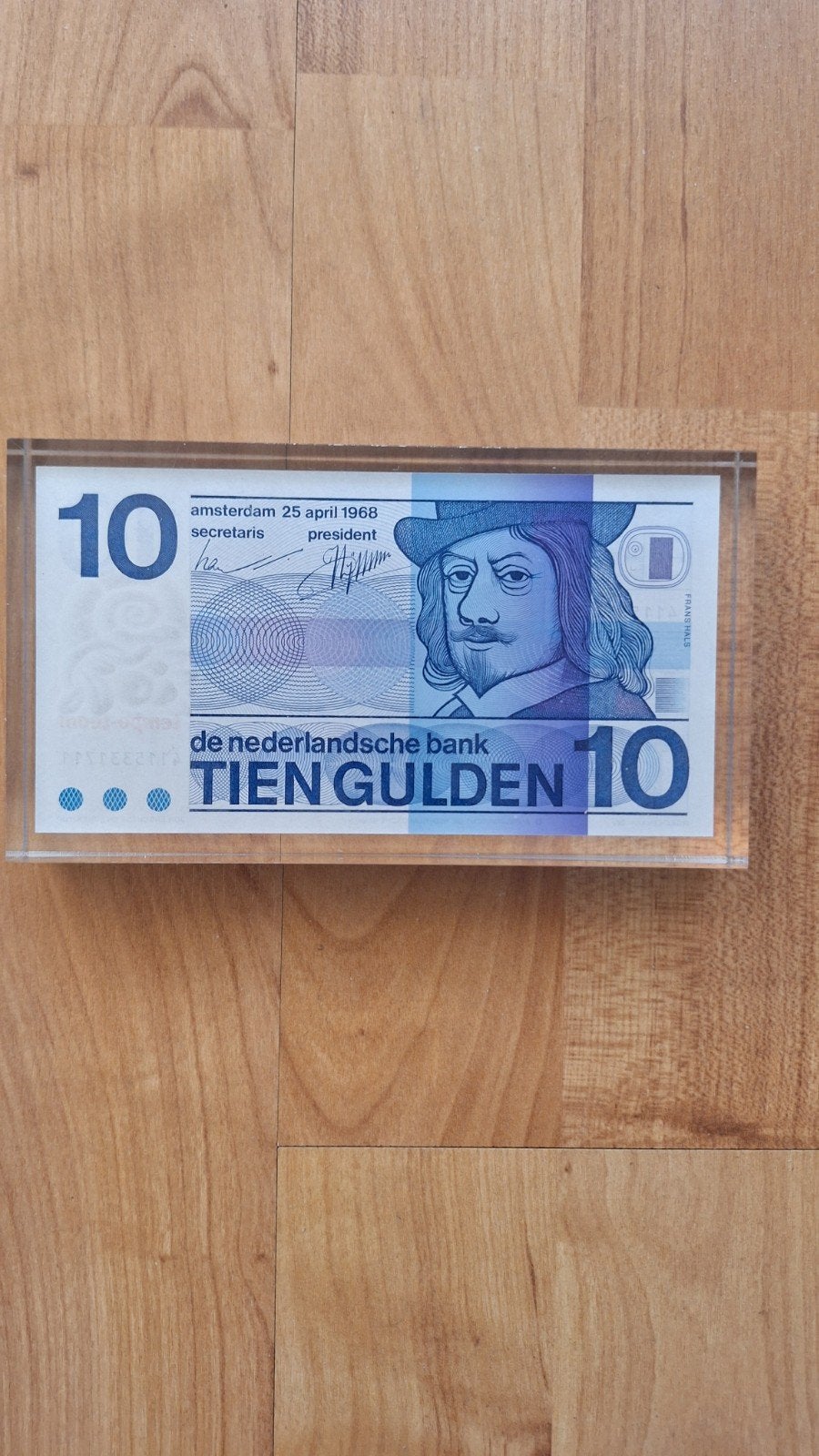 Uniek: 10 Gulden Biljet Ingegoten  in Plexiglas Blok, Ophalen of Verzenden