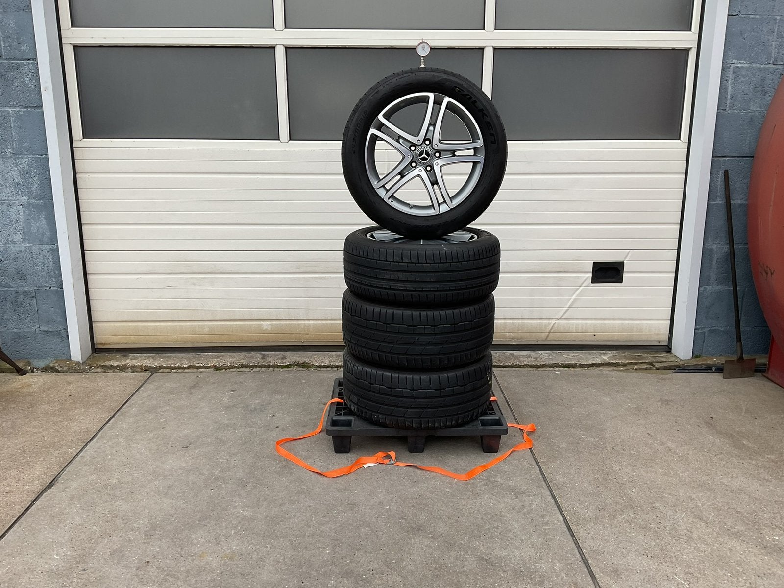 Mercedes S- Klasse. W222.  Zomer Breedset. 275 - 245., Ophalen, 18 inch, Banden en Velgen, Zomerbanden