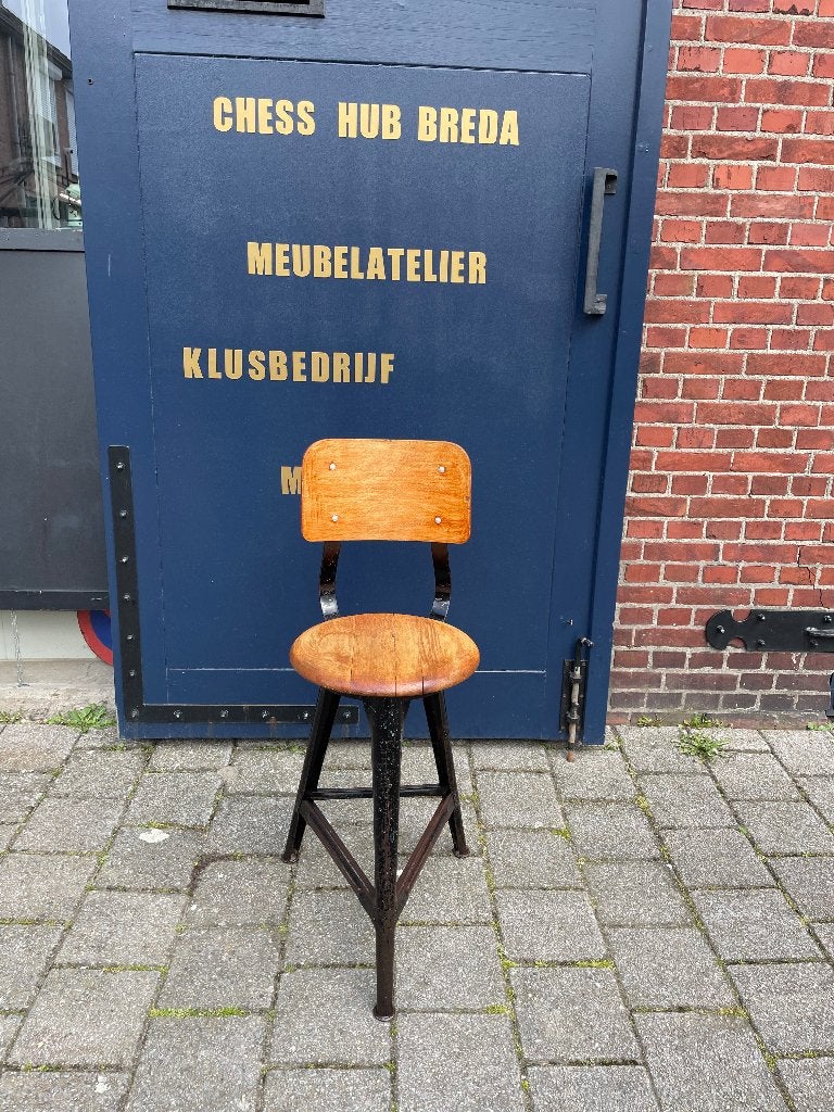 Prachtige vintage industriele atelier stoel, Ophalen
