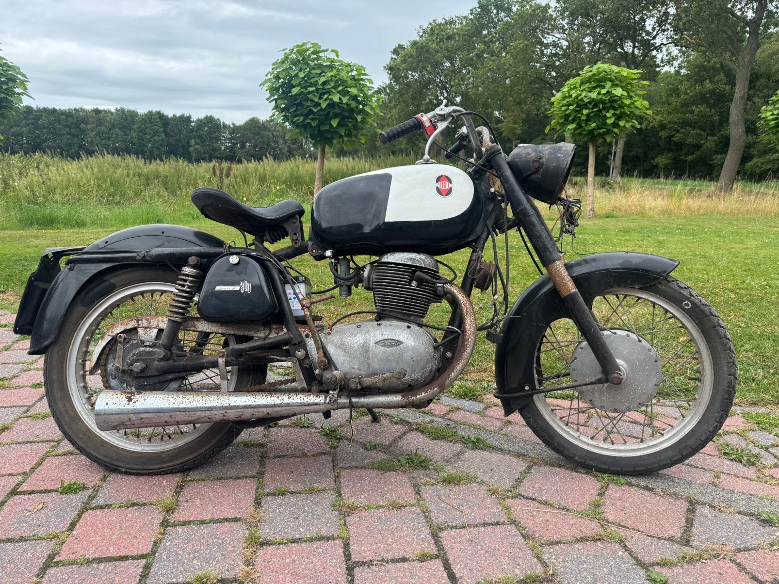 Gilera 330b, 2 cilinders, Gebruikt, Overig