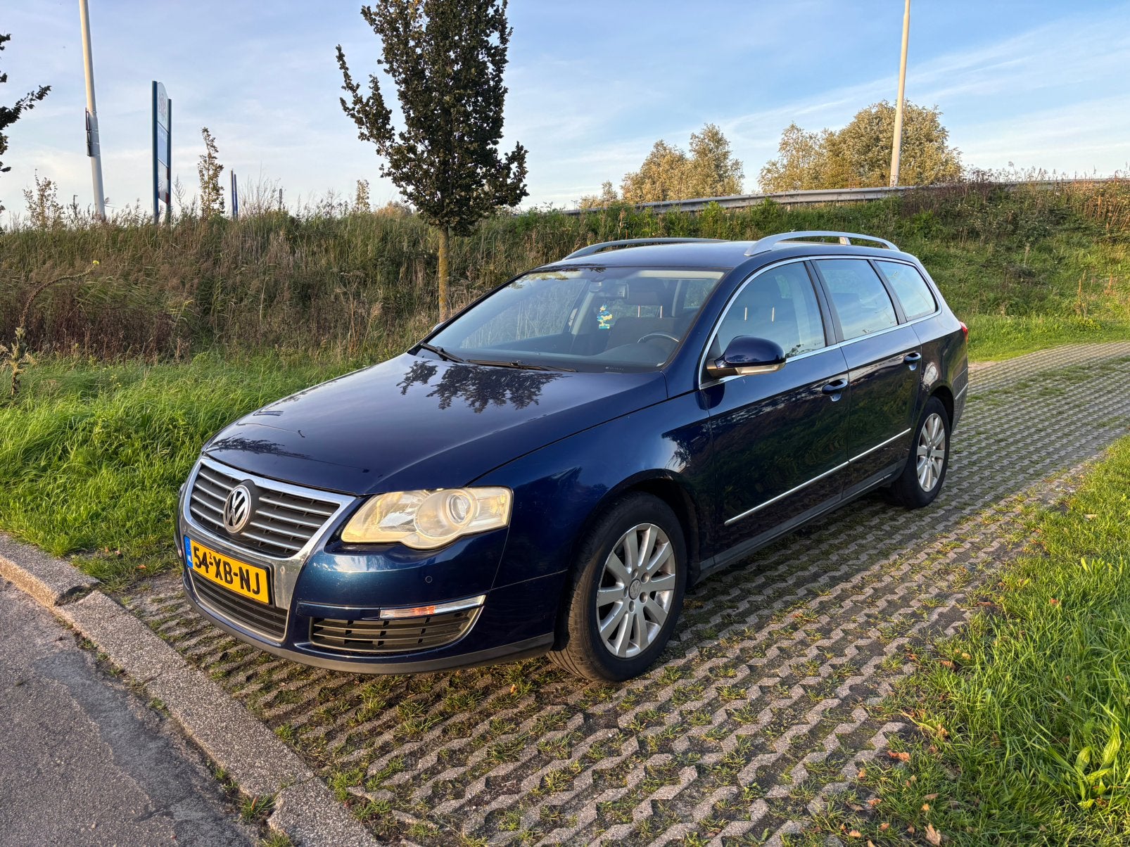 Volkswagen Passat 2.0 FSI 110KW Variant 2007 Blauw, Auto's, Voorwielaandrijving, Bluetooth, Stof, Zwart