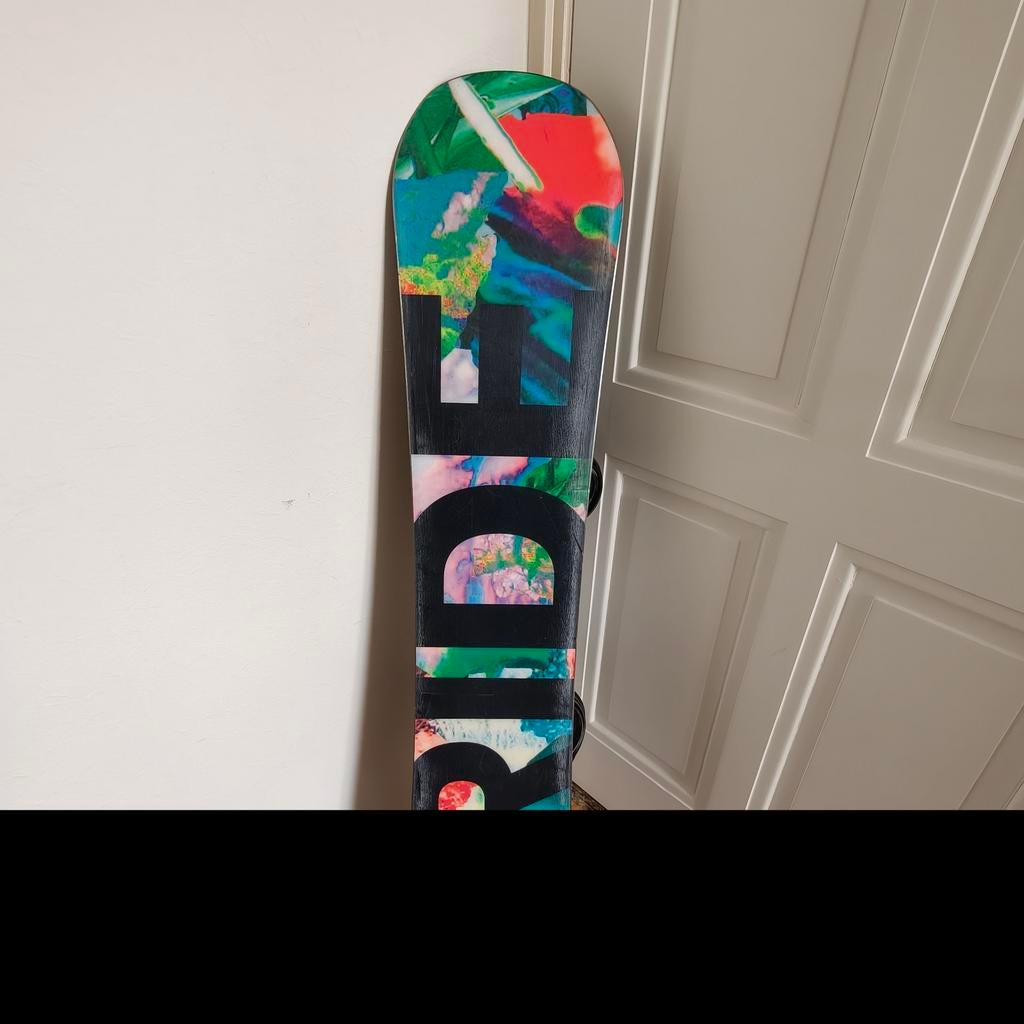 Ride Saturday snowboard 142 cm, Sport en Fitness, Snowboarden, Gebruikt, Board, Ophalen of Verzenden