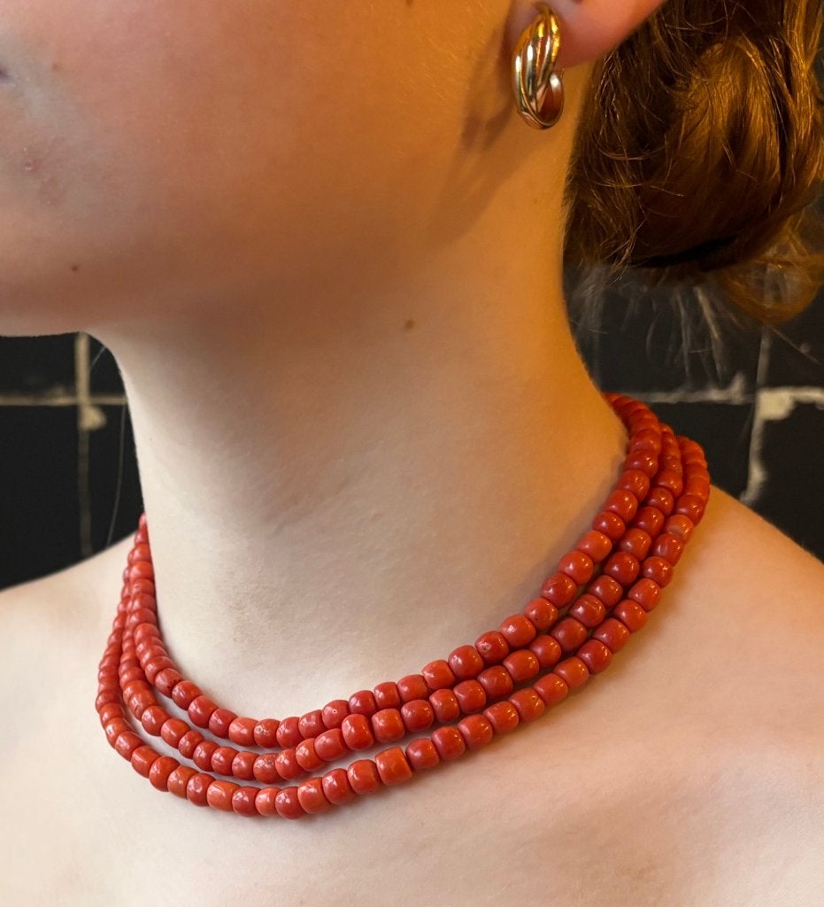 Dieprode bloedkoraal antieke ketting diamanten 14k slot goud