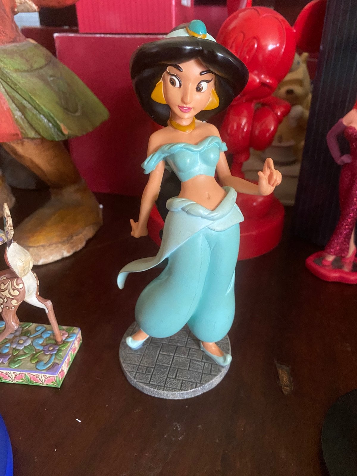 Jasmine beeld, Ophalen, Winnie de Poeh of vrienden, Zo goed als nieuw, Beeldje of Figuurtje