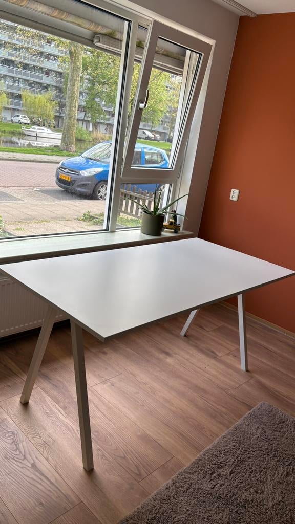 Tafel /Bureau ikea, Ophalen, 50 tot 100 cm, Zo goed als nieuw, Vijf personen of meer