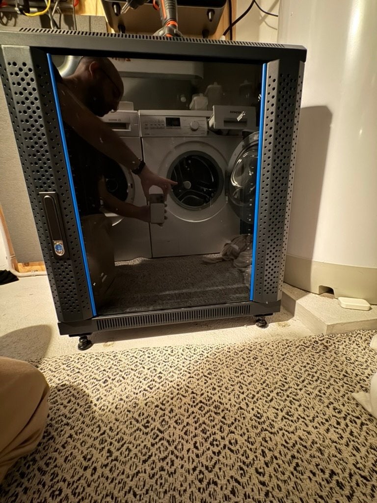 DSIT 12U mini serverkast 19 inch glazen deur 600x600x720, Ophalen, Zo goed als nieuw, Glas, Plaatstaal
