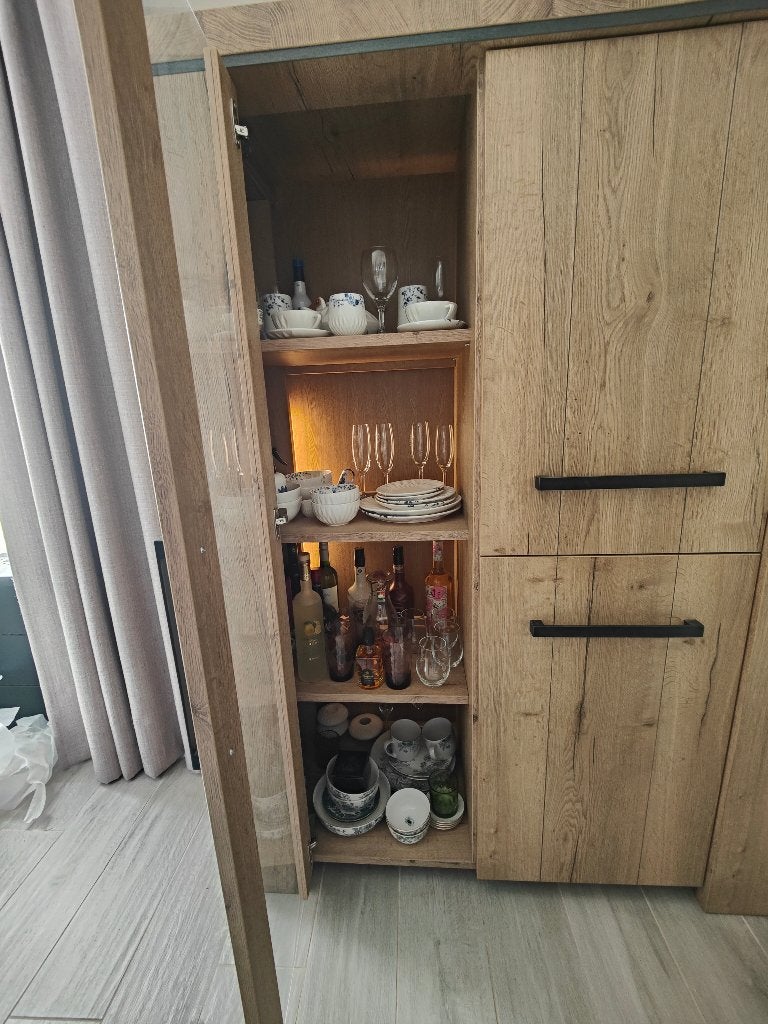 Industriële Vitrinekast / servieskast met verlichting, Ophalen, Overige materialen, Met deur(en), Zo goed als nieuw
