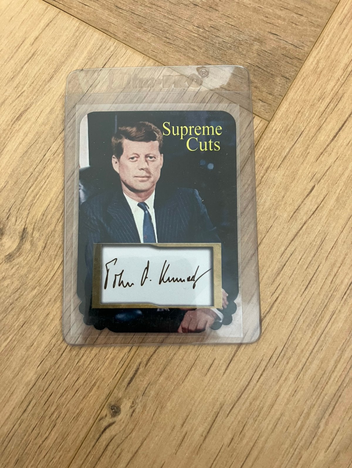 John f kennedy supreme cuts, Ophalen of Verzenden, Zo goed als nieuw, Plaatje