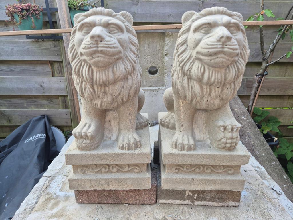 Set van 2 Betonnen Leeuwen Beelden voor Tuin of Oprit, Tuin en Terras, Tuinbeelden, Ophalen, Nieuw
